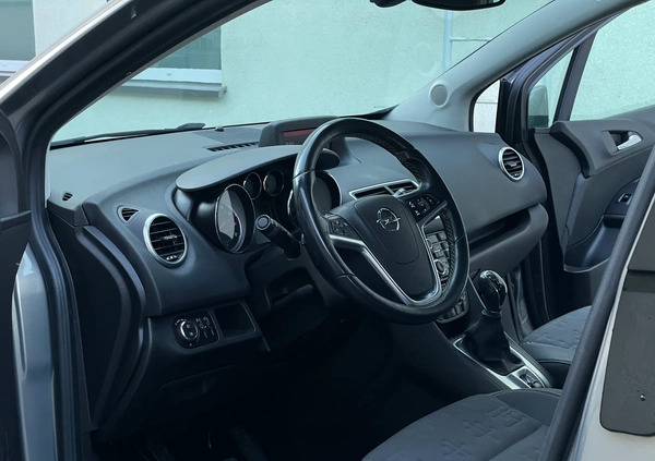 Opel Meriva cena 34700 przebieg: 142245, rok produkcji 2015 z Łapy małe 497